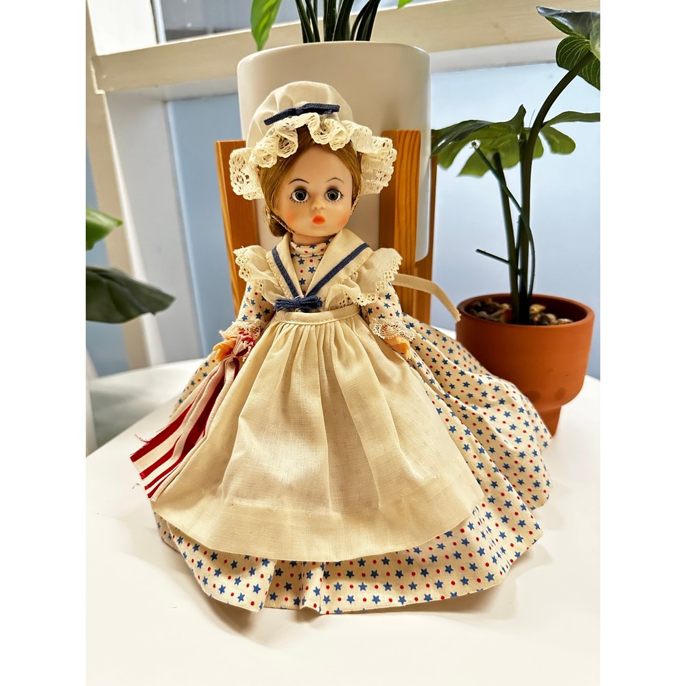 Vintage Madame Alexander Betsy Ross Bicentennial 1976 Patriotic Americana Flag